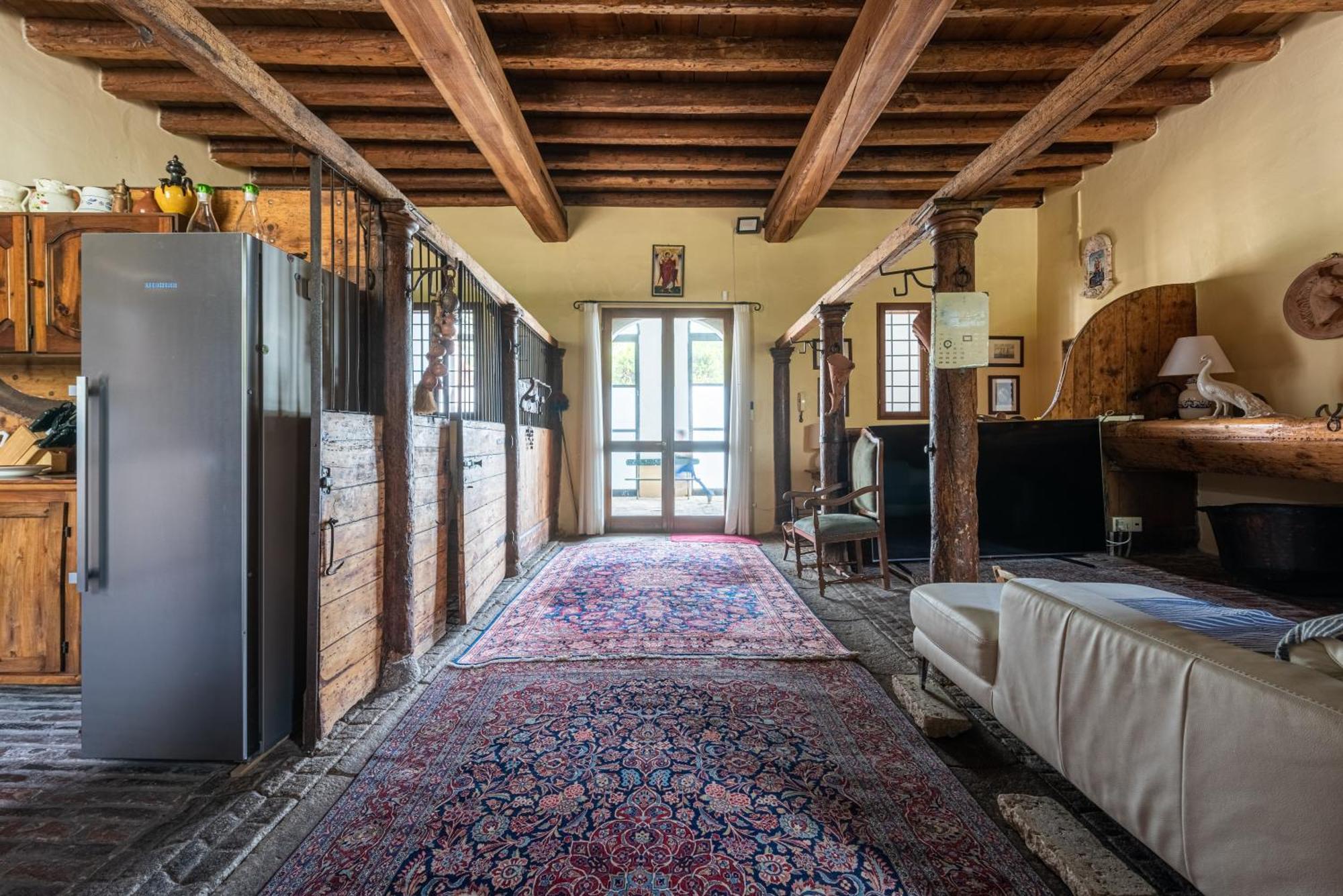 Scuderia Country Mansion 3300Squarefeet Βίλα Vanzo Εξωτερικό φωτογραφία